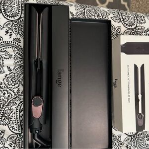 L'ange Black Flat Iron